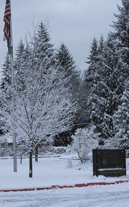 The Mercer Island High School parking lot sat empty on the morning of Monday