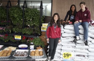 Sophomores Blake Snelling