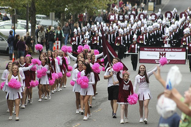 The 2014 Mercer Island Homecoming Parade travels along 80th Avenue S.E.