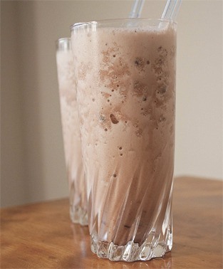 Smoothies are a great way to eat right and feel full.