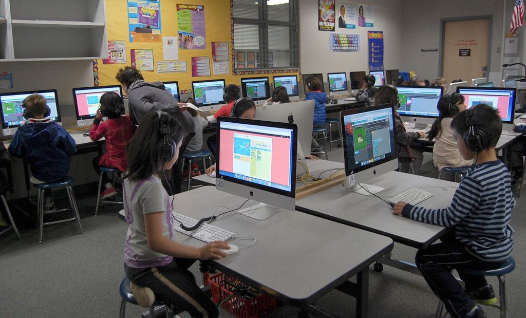 West Mercer students participate in Hour of Code