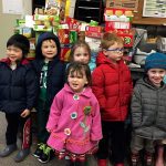 Mercer Island preschoolers learn to be thankful during food drive