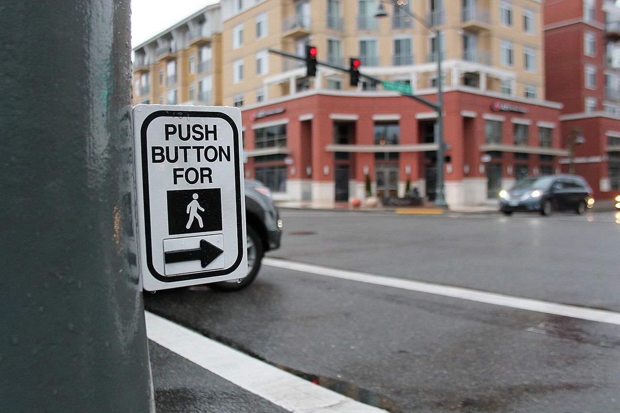 Why can’t Mercer Island install flashing crosswalk lights? | Letter