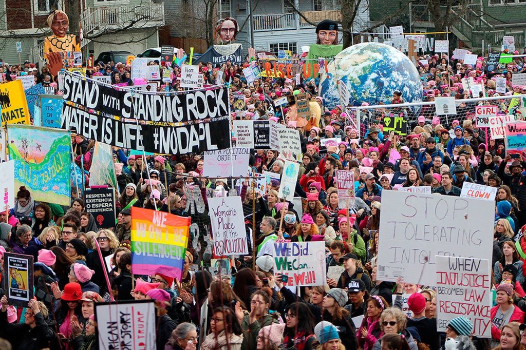 Islanders stand up for equality at Women’s March on Seattle