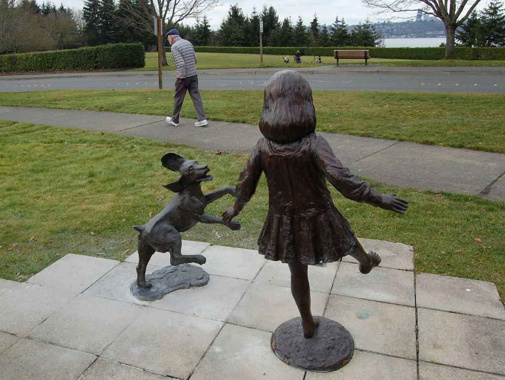 The two bronze sculptures, which look out over Lake Washington, are favorites among Island residents. Katie Metzger/staff photo