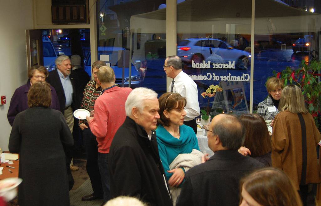 Mercer Island Chamber celebrates changing of the guard