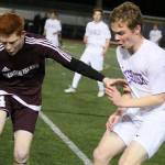 Islanders nearly complete comeback against Eagles