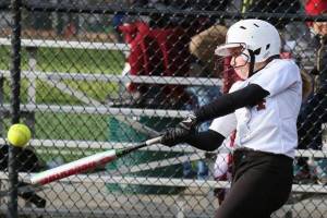 Islanders softball team earns first victory