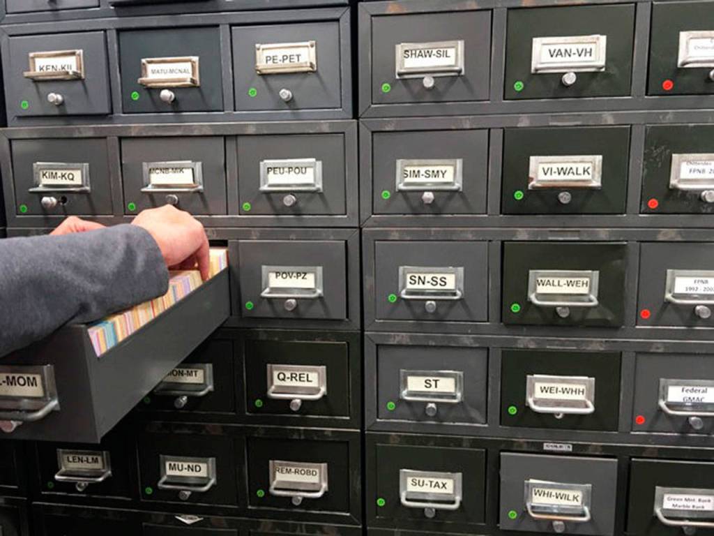 Open drawer, a step for open records: by law, agencies may charge a default rate for duplicating paper copies of public records if the actual costs are indeterminate. A new proposal would set a default rate for fulfilling requests for electronic records. Photo from Wikimedia Commons