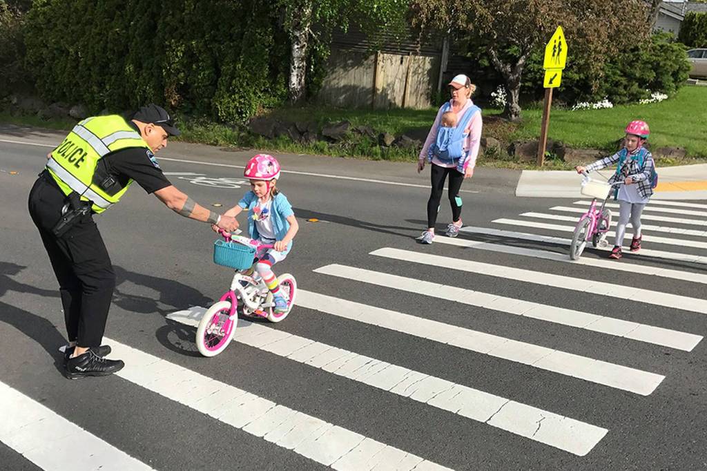 Mercer Island students pedal to class for Bike to School Day