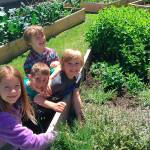 Lakeridge garden club harvests community