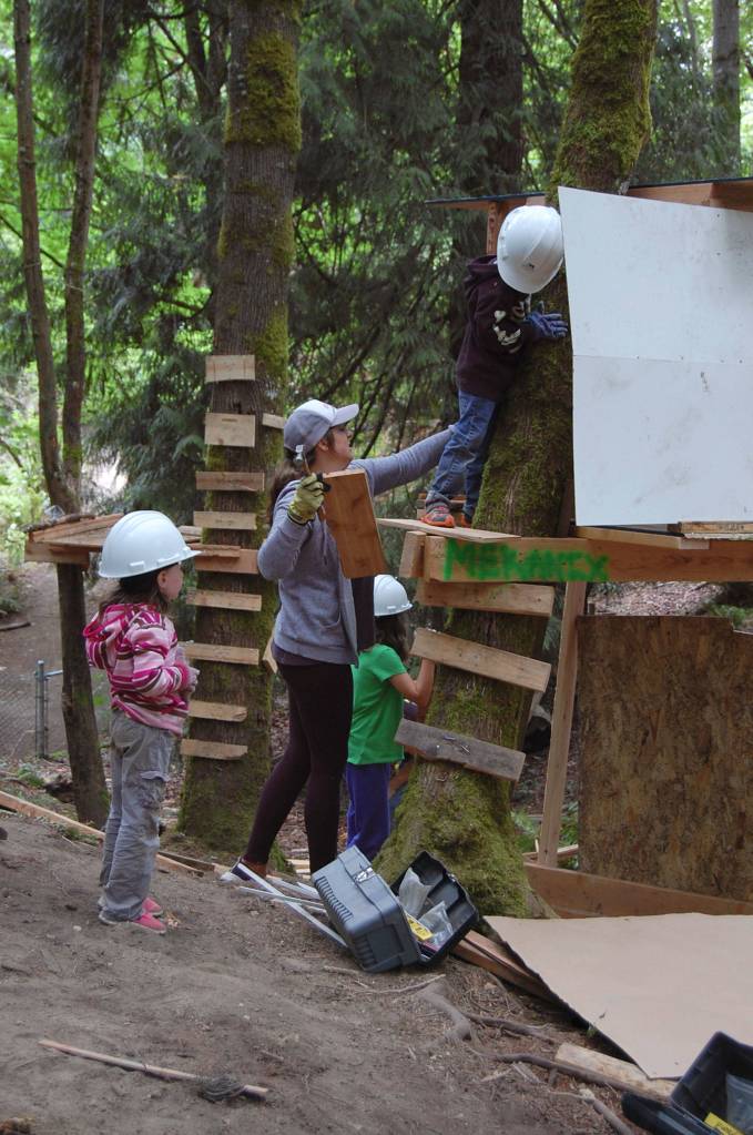 Mercer Island’s Adventure Playground inspires creativity in construction