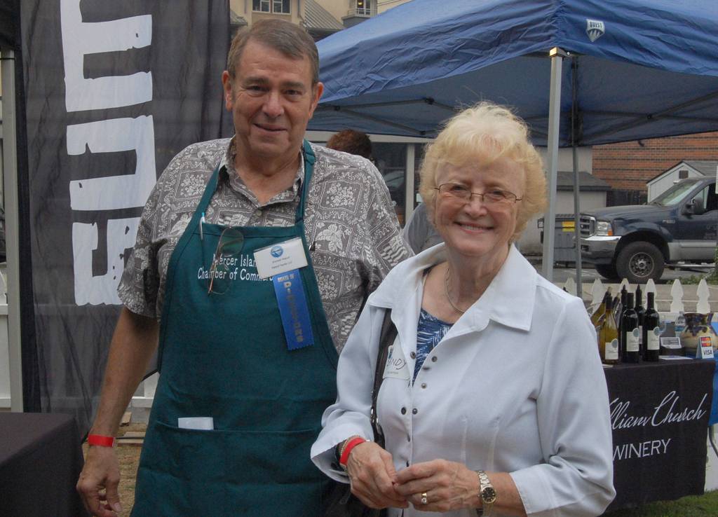 Mercer Island Chamber gathers community with wine, art, music