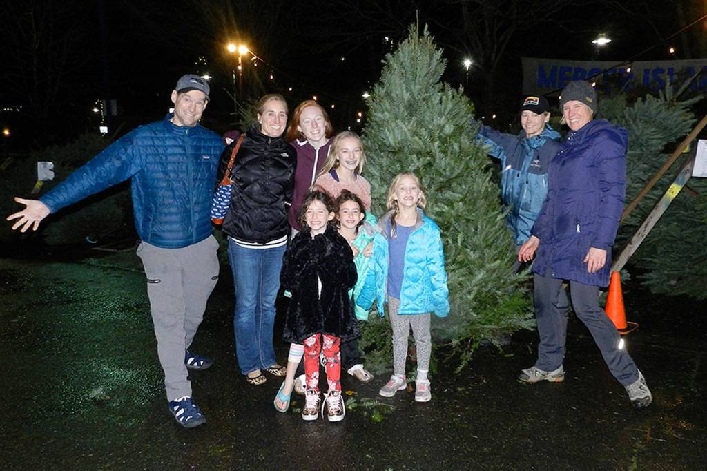 Mercer Island tree lot opens for holiday season