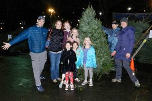 Mercer Island tree lot opens for holiday season