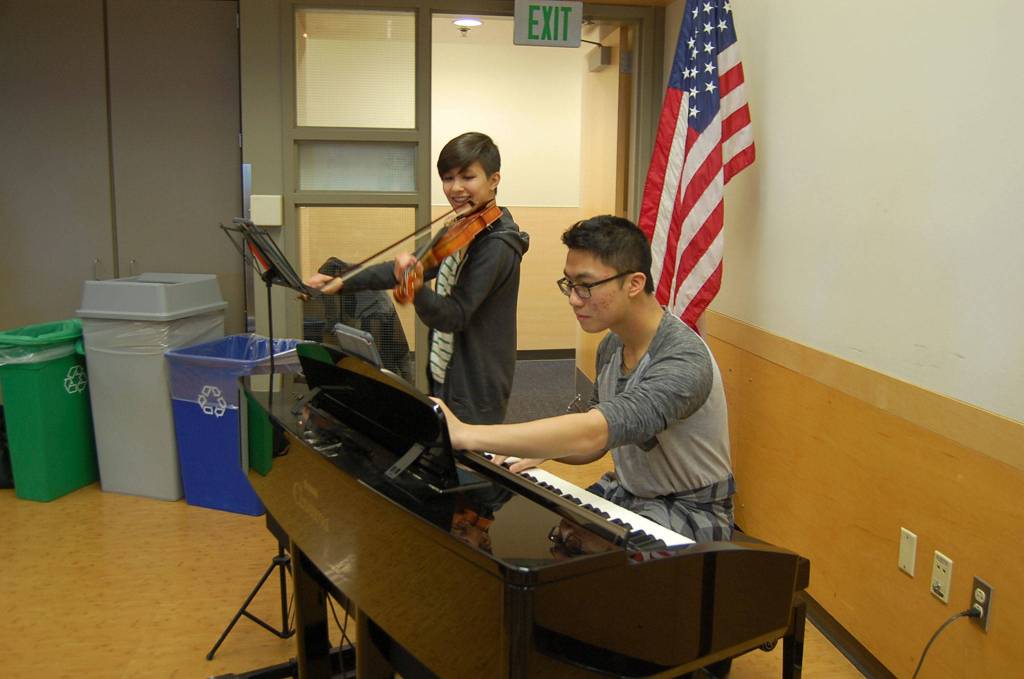 Student musicians perform for the chamber on Dec. 7. Katie Metzger/staff photo