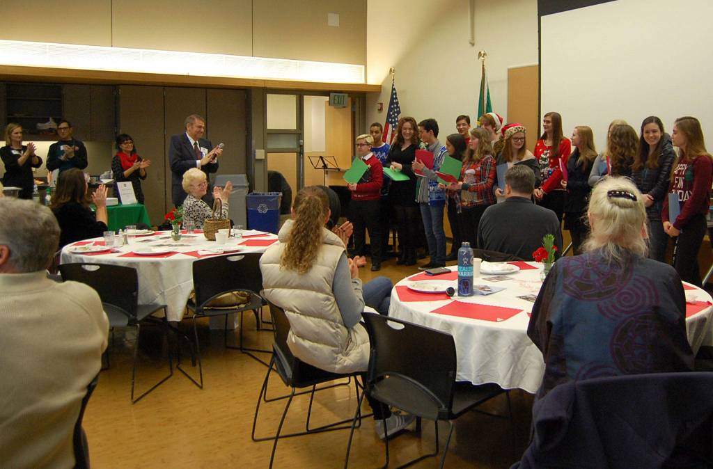 Chamber members applaud after the performance by MIHS drama students. Katie Metzger/staff photo