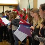 Mercer Island Chamber celebrates the arts at holiday party with gift sale, carols