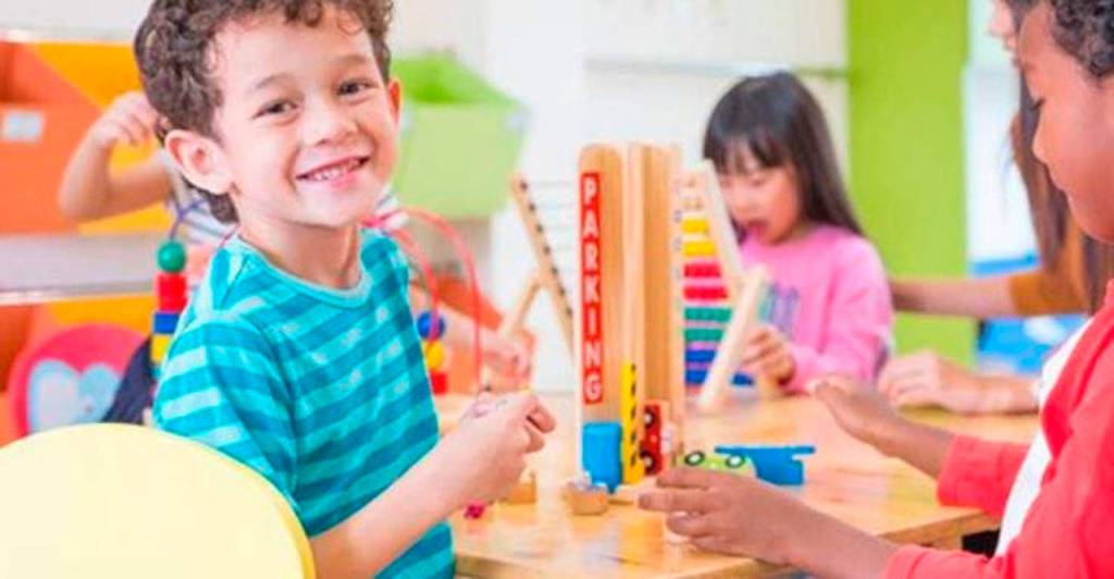 Mercer Island Youth and Family Services goes live to show importance of play