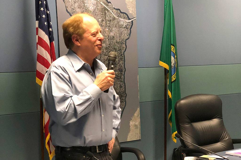 Mercer Island City Council bids adieu to longest-serving member