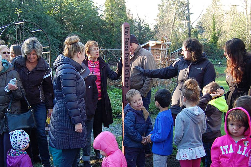 Mercer Island participates in Peace Pole project