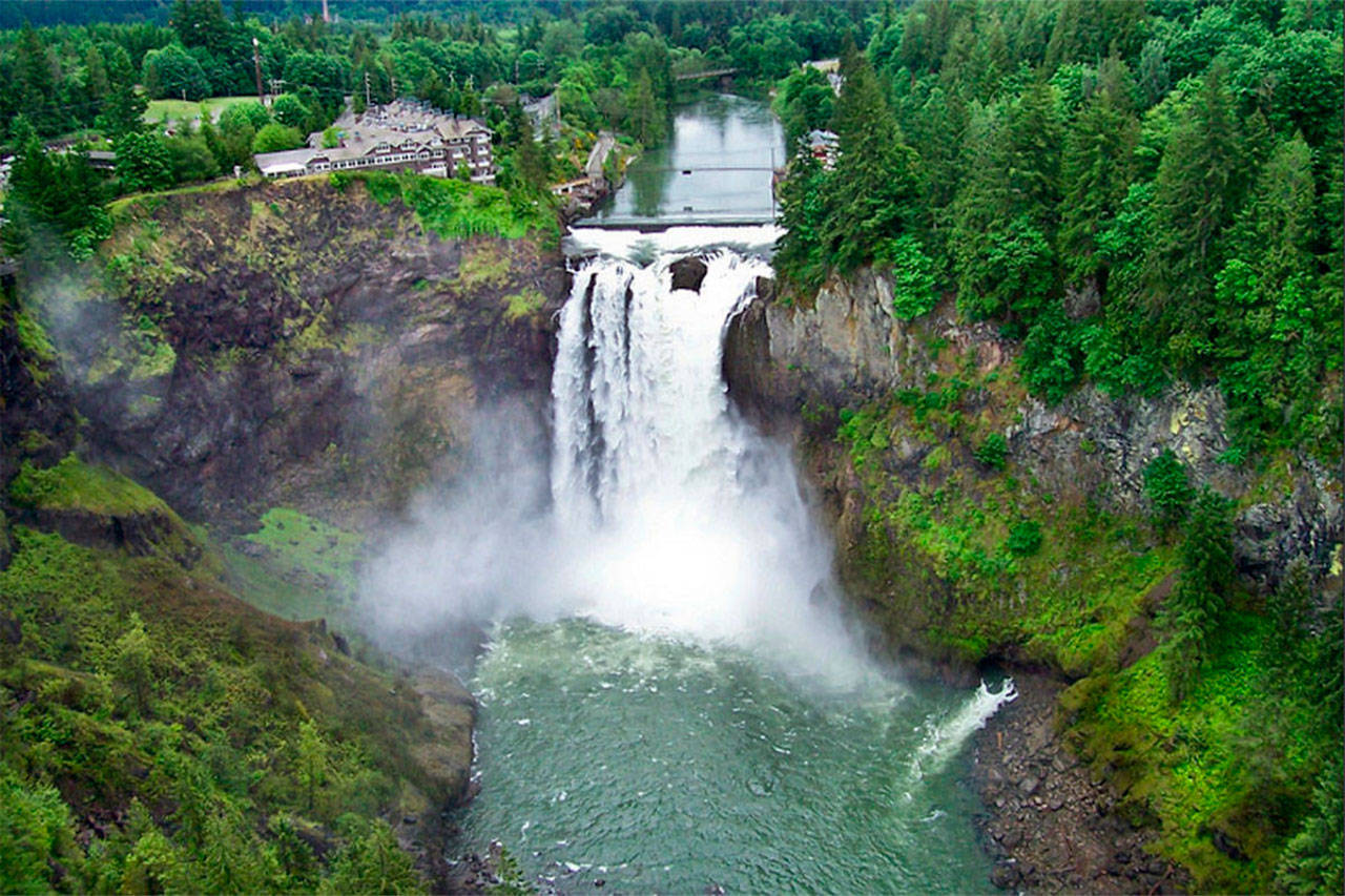 Puget Sound Energy built its first hydroelectric plant at Snoqualmie Falls in 1898. Photo courtesy of Puget Sound Energy