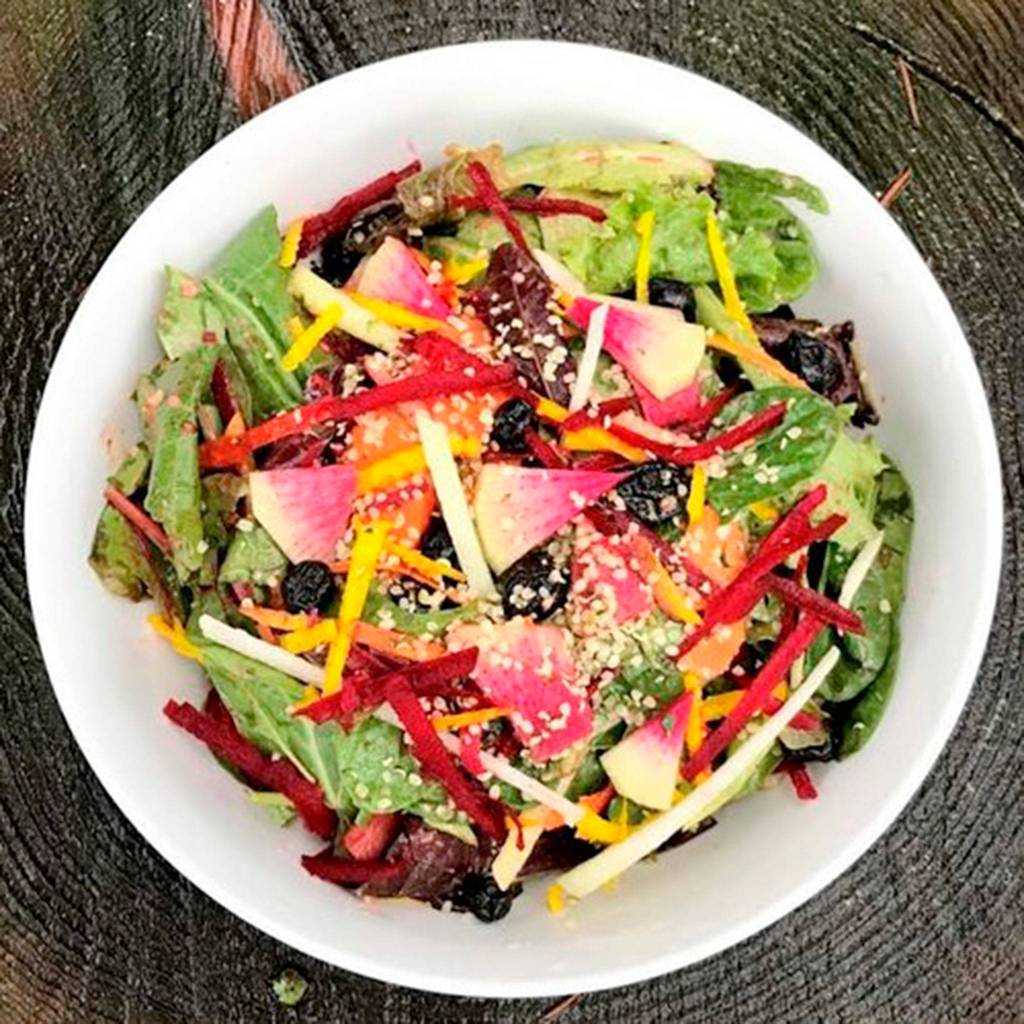 Sano Cafe will feature salads, acai bowls, fresh juices and smoothies. Photo via thesanocafe.com