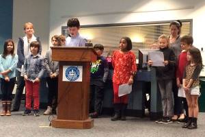 Lakeridge students petition council to ban styrofoam on Mercer Island