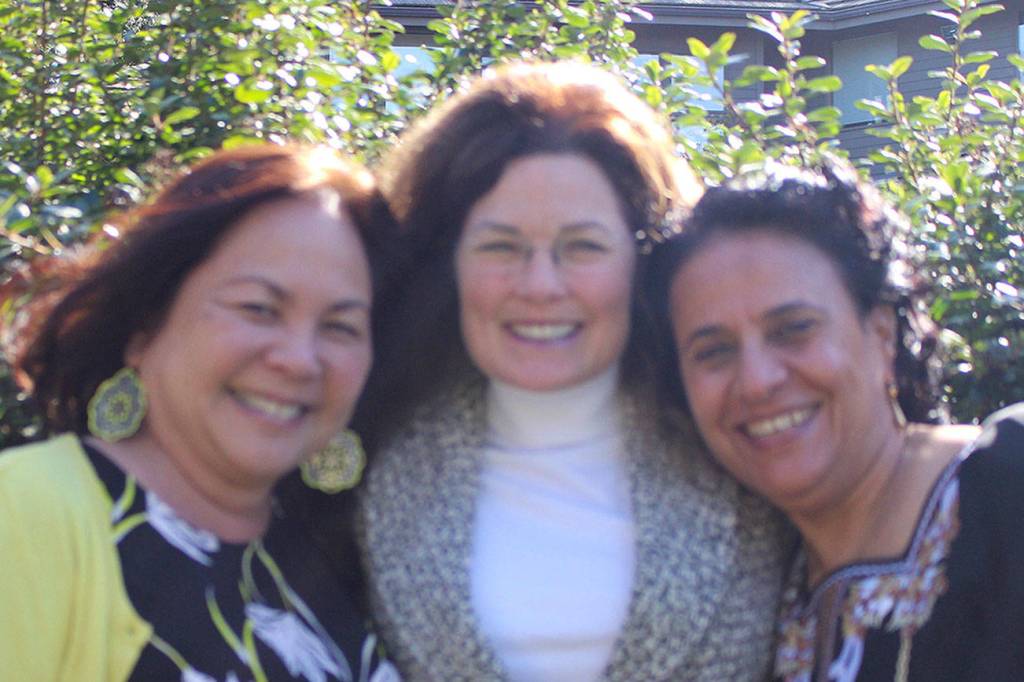 Mercer Island moms share wisdom through new book