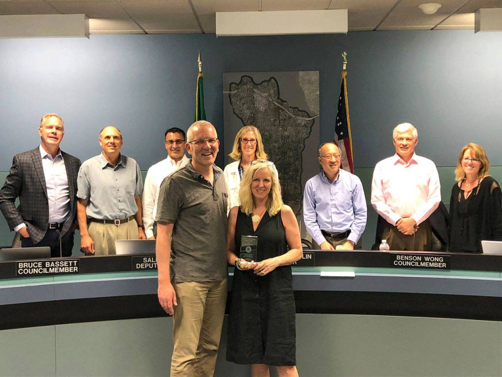 The Mercer Island City Council recognized Laurie and Victor Raisys  owners of Island Books  as the 2017 Citizen of the Year on June 19.