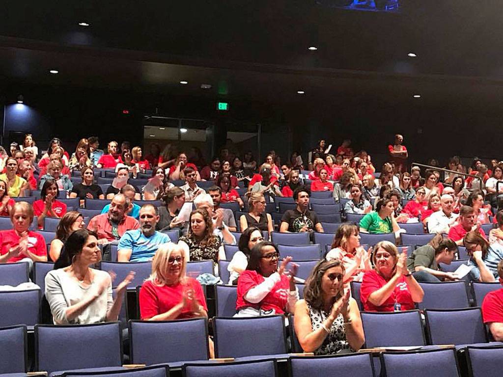 Mercer Island school district, education association reach tentative agreement of salary increases for teachers and staff