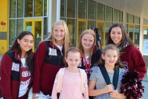Mercer Island students head back to class