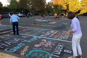 Artistic back to school tradition continues at Mercer Island High School