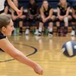 The Mercer Island Islanders volleyball team lost 3-2 to the Bellevue Wolverines in a matchup between rival squads on Oct. 2 at Bellevue High School. The Islanders overall record is currently 4-5 thus far during the 2018 season. Photo courtesy of Patrick Krohn/Patrick Krohn Photography
