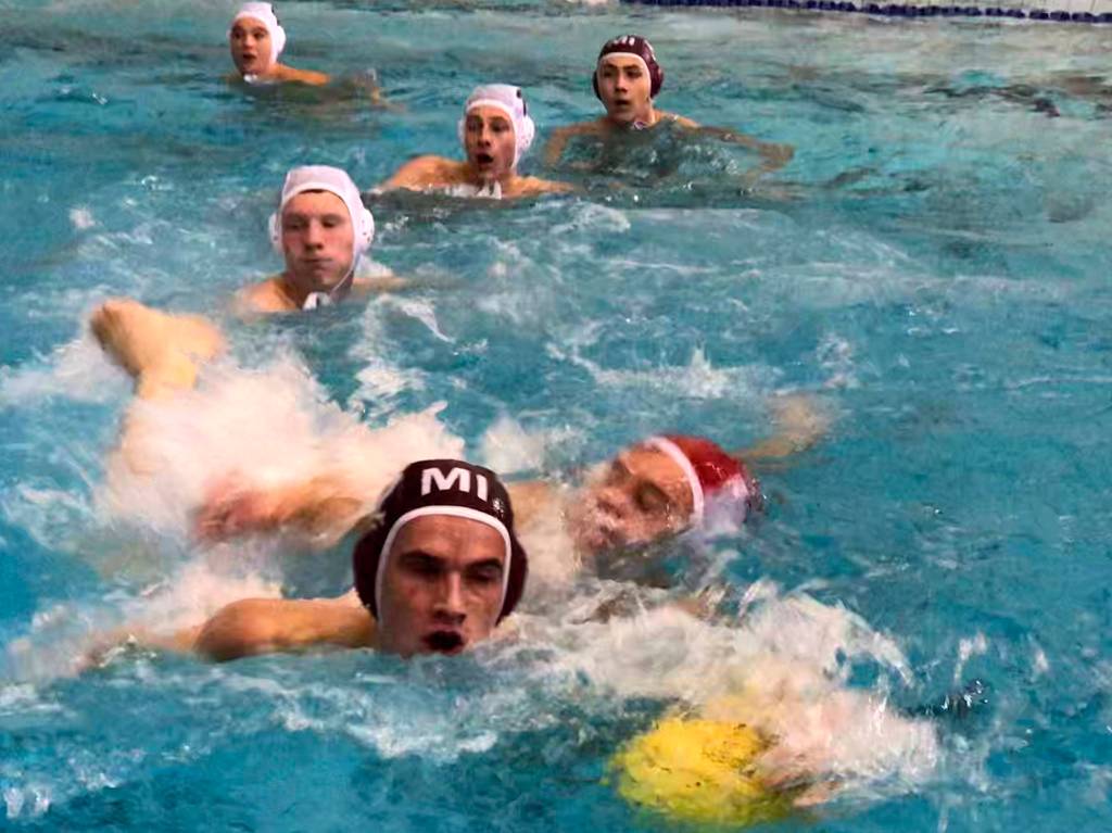 Islanders player Leif Gullstad (No. 12) makes his fourth steal of the game in a matchup against the Ballard Beavers on Oct. 15. Photo courtesy of Dawn Friedland