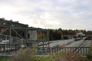East Link light rail is under construction with projected opening in 2023 in Mercer island. The Washington State Department of Transportation permanently closed Interstate-90 center roadway to allow construction of East Link line. Photo by Yuna Kim