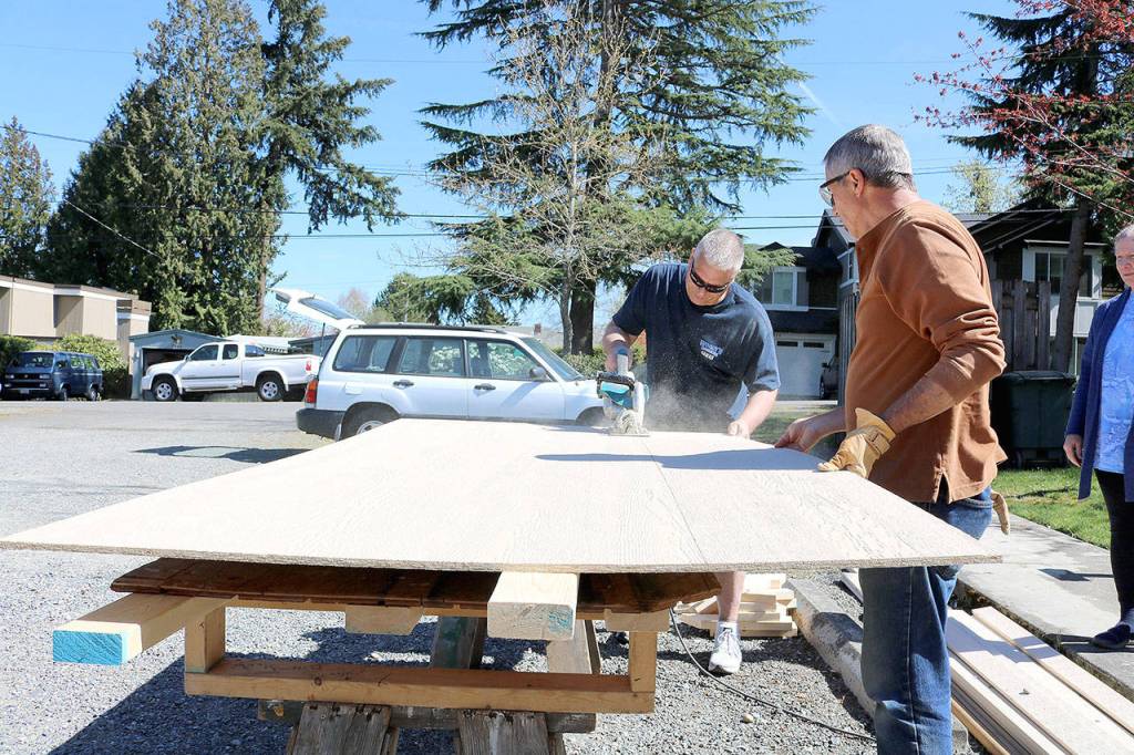 MIUMC members raised funds to buy supplies for the tiny house. Stephanie Quiroz/staff photo.