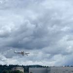 Planes flying in from the North often cross over Mercer Island or Lake Washington before landing. Photo by Madeline Coats.