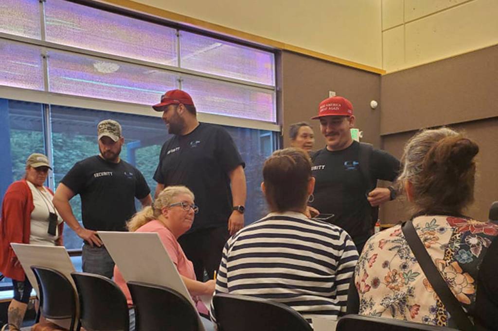 Opposition and supporters of Drag Queen Story Hour make showing in Issaquah