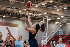 Former Islander wins gold