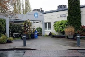 Mercer Island City Hall. File photo.
