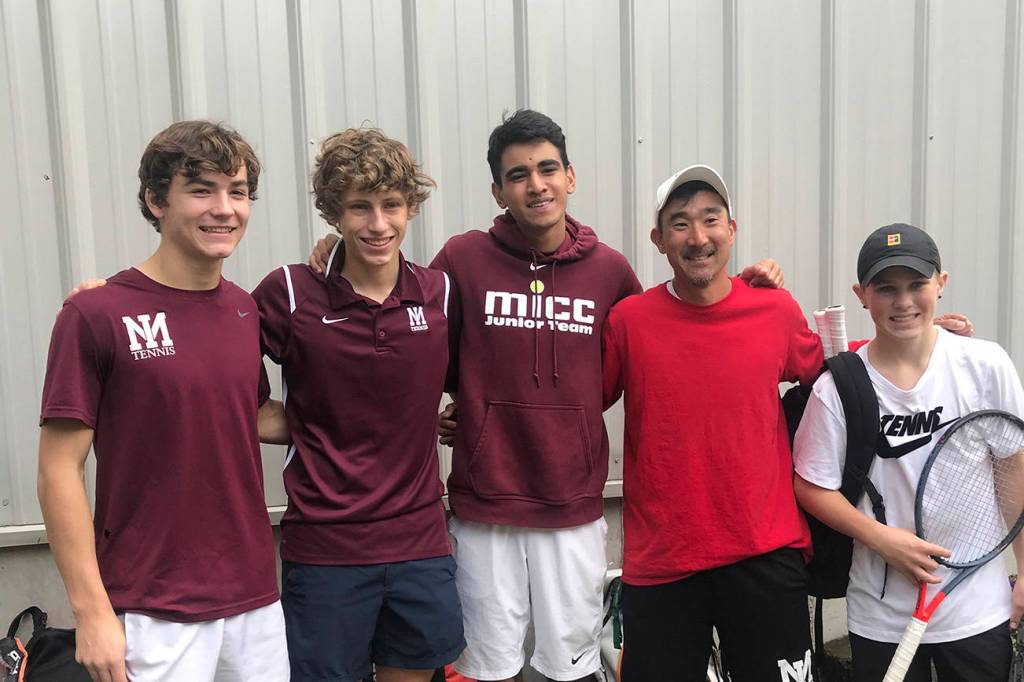 Mercer Island boys tennis has success at league tournament, doubles team moves on to districts