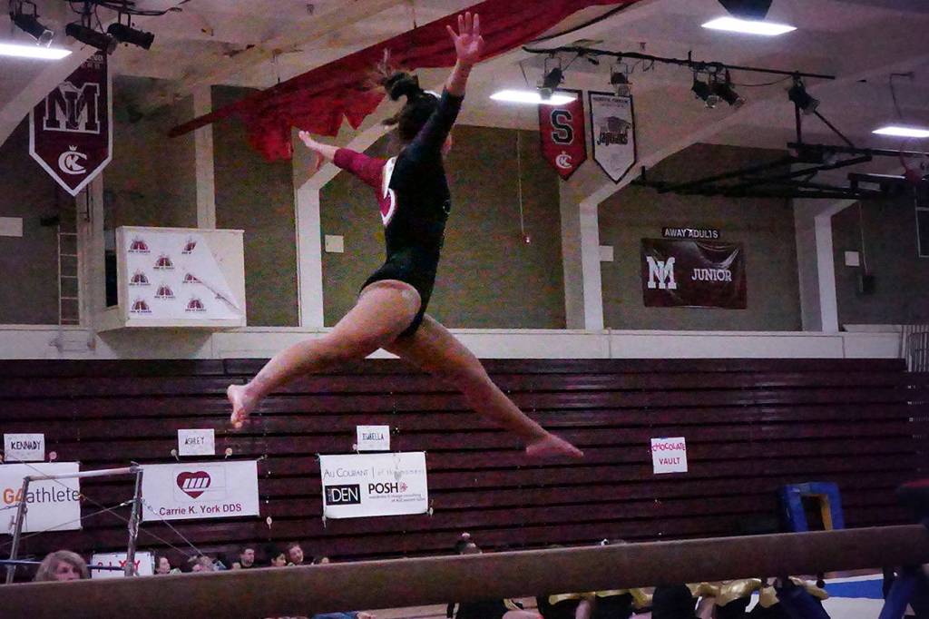 Ressmeyer and Motroni shine for Mercer Island gymnastics team