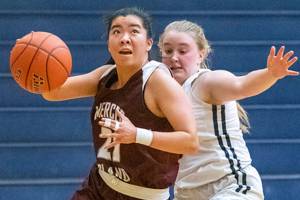 Islanders take on rivals on the hardwood