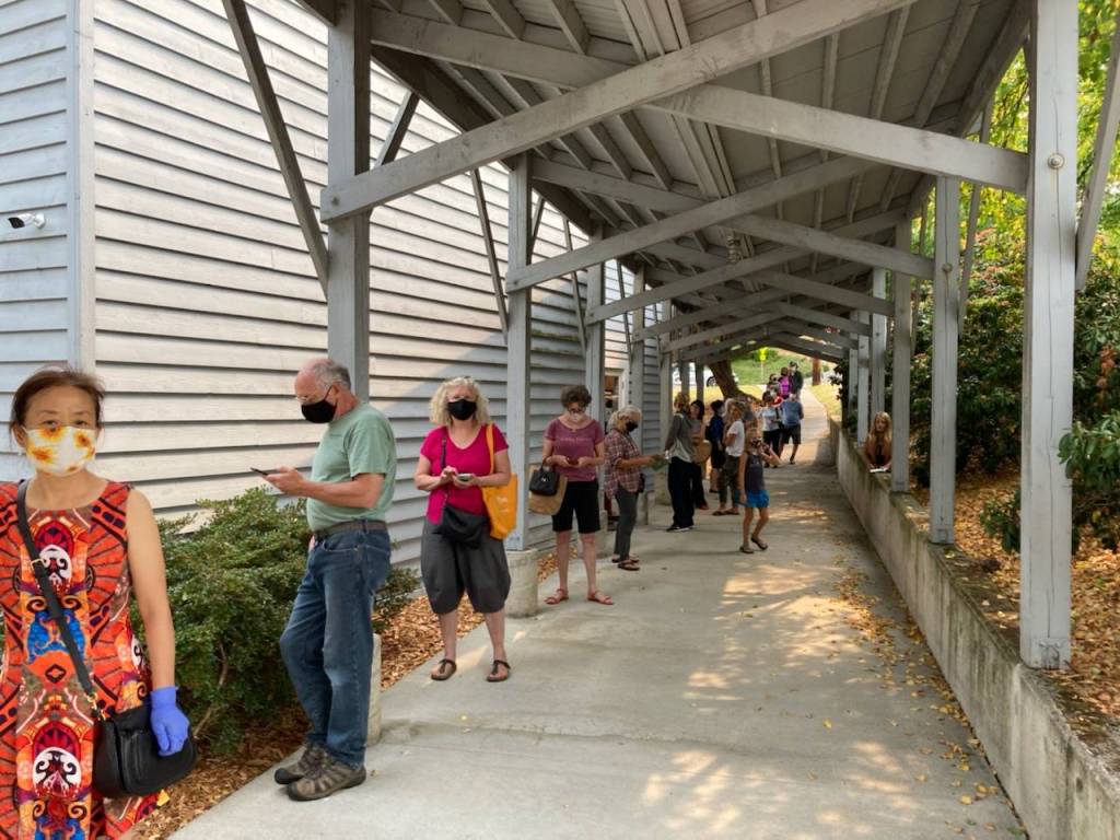 Eager Mercer Island Thrift Shop customers line up before the 11 a.m. opening on Sunday. Photo courtesy of the city of Mercer Island