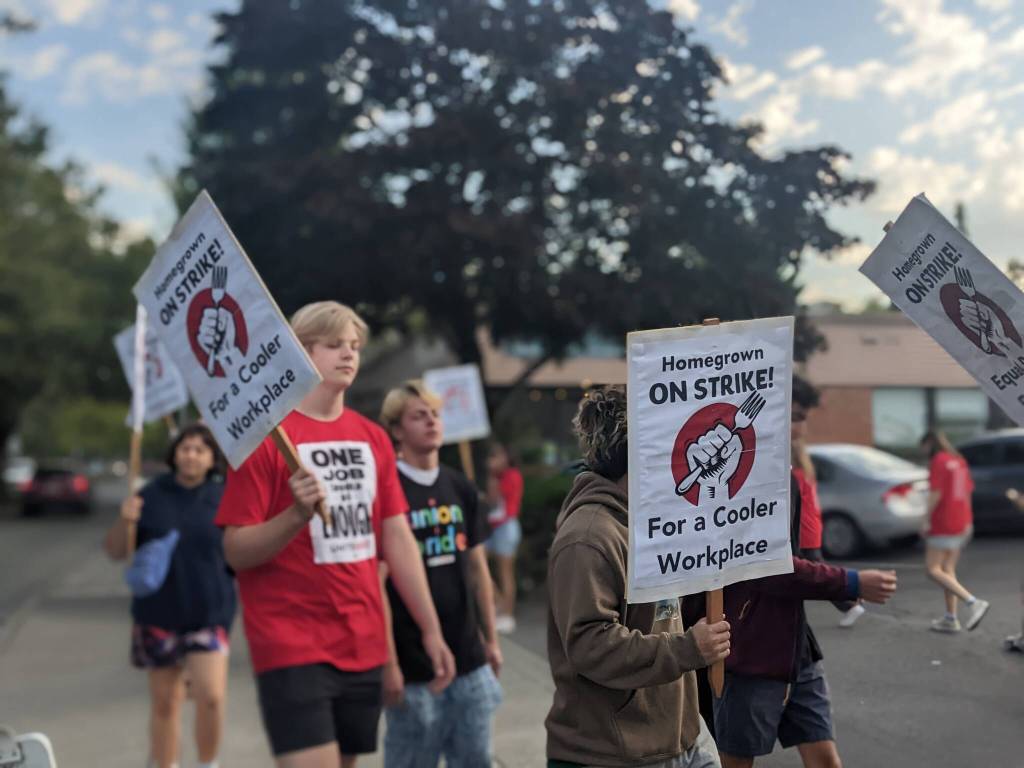 On the morning of Aug. 31, Homegrown Mercer Island workers participate in a strike over safety concerns and pay. Employees voted on Aug. 17 to authorize the strike. Photo by Hannah Saunders/Sound Publishing