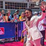 Atlanta Braves second baseman Ozzie Albies waves to fans on the red carpet. Ben Ray / The Mirror