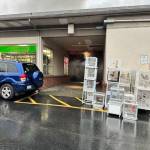 According to a neighboring business owner, the birds were saved at Denises Parrot Place, which accumulated heavy smoke. Photo courtesy of Anchor Marine Underwriters, Inc.