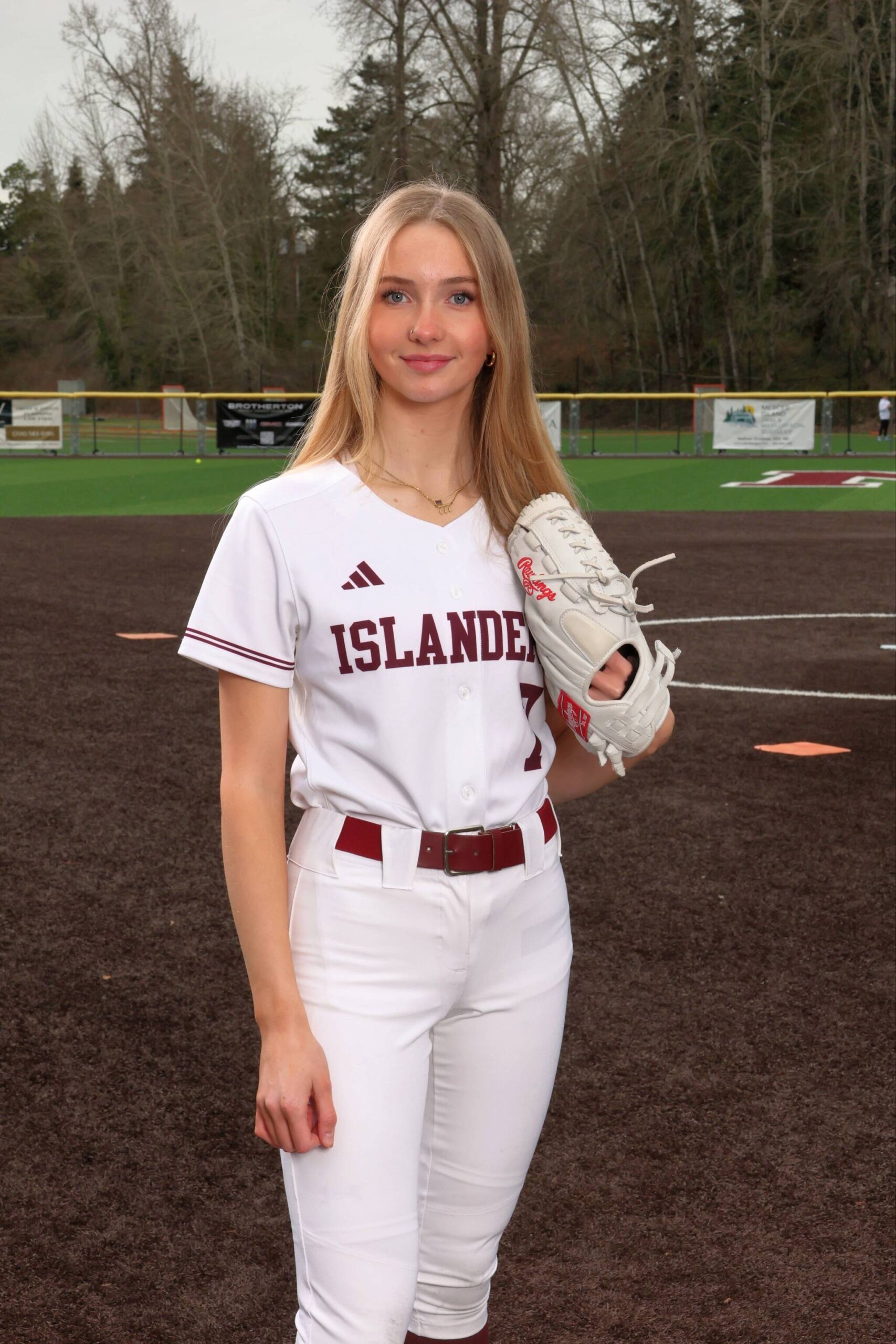 Sienna Klopp is a Mercer Island High School senior pitcher. Courtesy of Legends Sports Photography