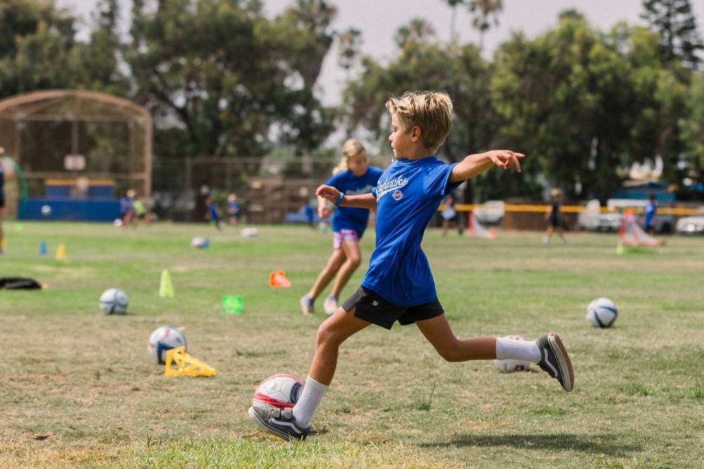 Mercer Island Parks and Recreation is partnering with Skyhawks Sports Academy to bring a summer full of fun camps for kids of all ages. Sports will include soccer, basketball, track and field, baseball, volleyball, field hockey, flag football and lacrosse. Camps will take place at the Mercer Island Community and Event Center, Islander Middle School and South Mercer Playfields. Check out the schedule and register at: <a href="https://tinyurl.com/8pj8rj3y" target="_blank">https://tinyurl.com/8pj8rj3y</a>. Photo courtesy of Skyhawks Sports Academy